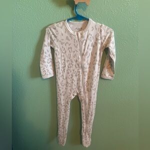 Kyte BABY Beige Animal Print Kids Footie